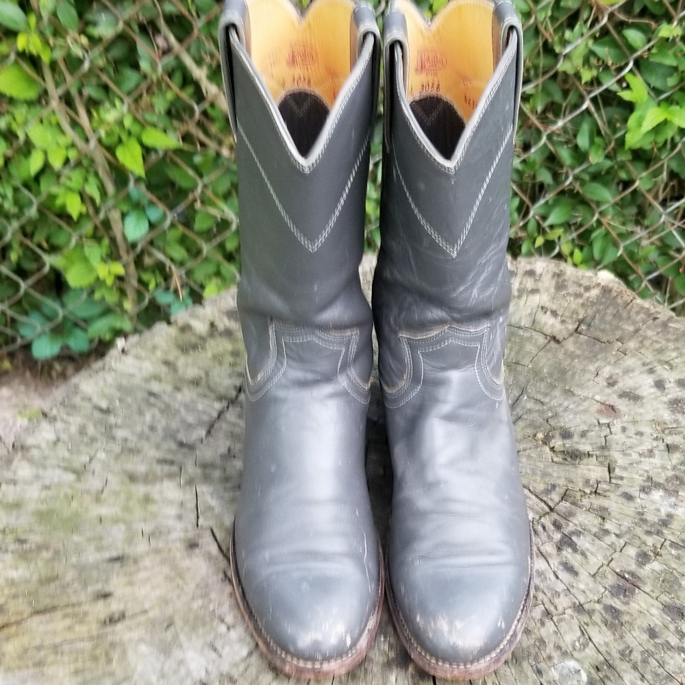 Size 6 vintage Roper Cowboy boots